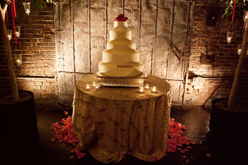 Wedding-Cakes-LeahAndMark-0011