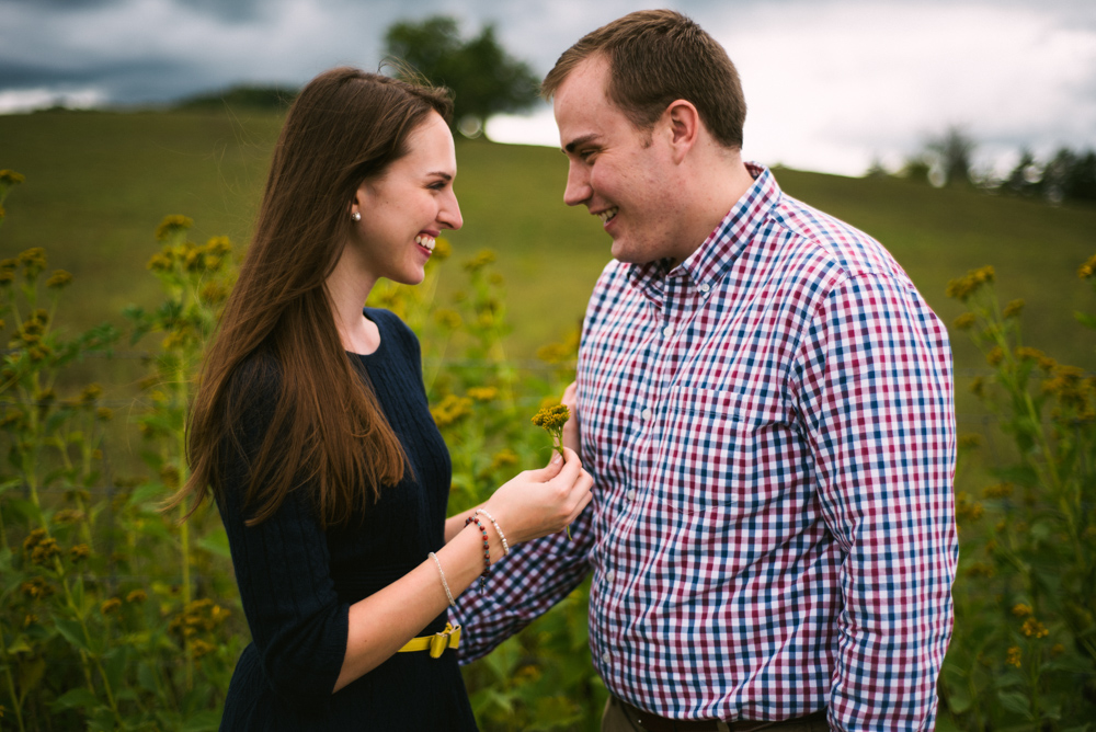 Engagement Session | Cumberland Gap | Forest | Nature | Mountains | Tennessee